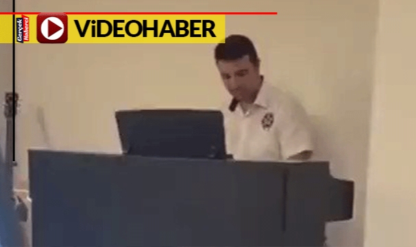 Mesai bitiminde piyano başına geçti... Dinleyicilerden beğeni topladı