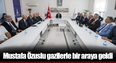 Mustafa Özuslu gazilerle bir araya geldi