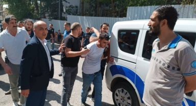Siirt'te CHP İl Kongresi'nde kavga: 2 kişi gözaltına alındı