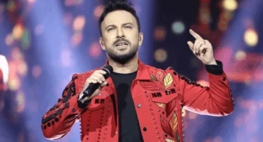 Tarkan Atatürk'e saygısızlığa tepki gösterdi: Kendisine de Disney Plus eleştirisi yaptı