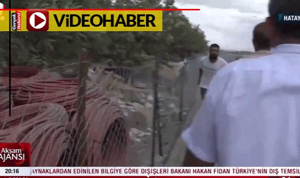 A Haber muhabiri, deprem bölgesi Hatay'da bir kişi tarafından darp edildi: "Yalan söylemekten vazgeçin."