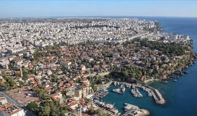 Antalya’da 5 konuttan biri yabancıya satıldı