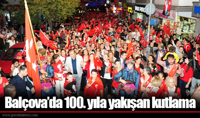 Balçova’da 100. yıla yakışan kutlama