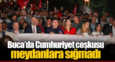 Buca’da Cumhuriyet coşkusu meydanlara sığmadı