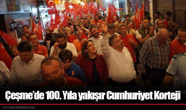 Çeşme’de 100. Yıla yakışır Cumhuriyet Korteji