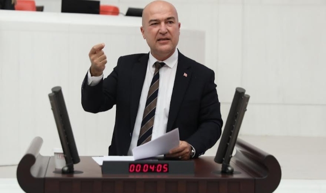 CHP'li Bakan genelgeyi paylaştı: AKP'nin "Türkiye Yüzyılı" logosunun devletin resmi yazışmalarında kullanılması talimatı verildi