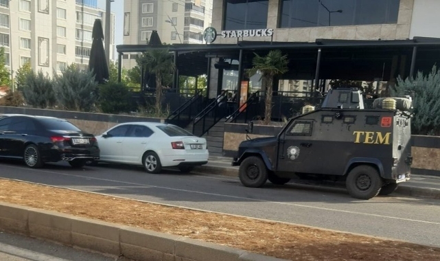 Diyarbakır'da ‘Starbucks’ ve 'Burger King' nöbeti