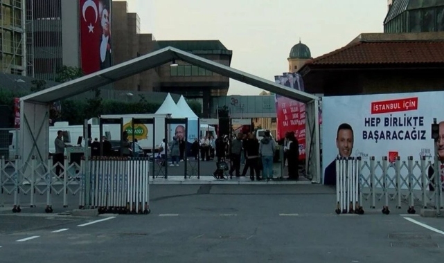 İmamoğlu: Önce İstanbul'u kazanıyoruz, 2028'de cumhurbaşkanlığını kazanıyoruz