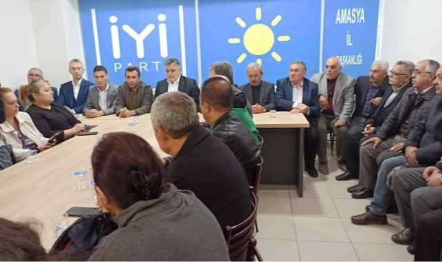 İYİ Parti’den 300 kişi istifa etti
