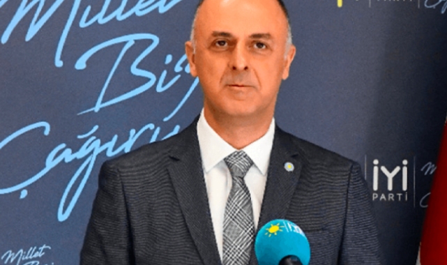 İYİ Partili Ümit Özlale İstifa Etti