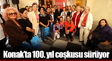Konak'ta 100. yıl coşkusu sürüyor