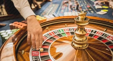 Kumarbazlar panikte: Kıbrıs'ta üç otel çalışanı, milyonlarca lira kaybeden ünlüleri ifşa etti!