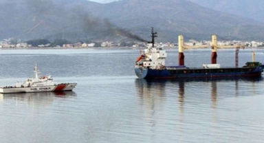 Kuru yük gemisinde patlama... Biri ağır 4 kişi yaralandı