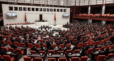 Meclis’te tezkere oylamasında “yabancı asker” tartışması: CHP karşı çıktı, İYİ Parti “Gerekli” dedi