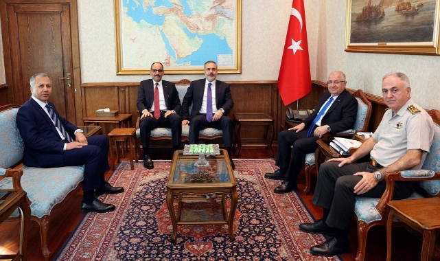 MSB'de güvenlik toplantısı: 5 isim bir araya geldi
