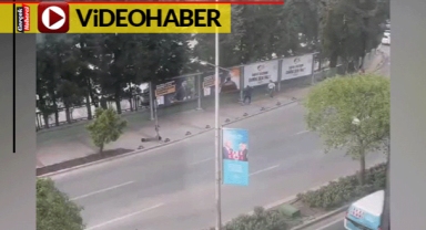 Sevgilisiyle kavga eden erkek billboarda kafa attı