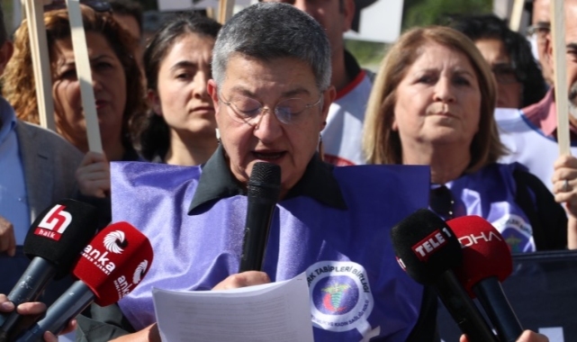 Türk Tabipler Birliği Başkanı Fincancı: Sağlıkta kriz giderek derinleşiyor, ya derhâl gerçekçi adımlar atın ya da istifa edin