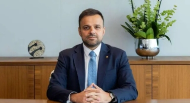Turkcell'in başına AK Partili eski bakanın oğlu geçti