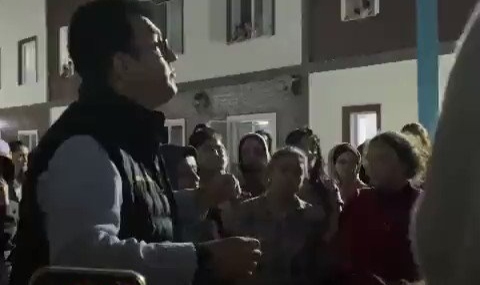 Yurt müdüründen öğrencilere: Çakılacağını düşünüyorsan binme asansöre