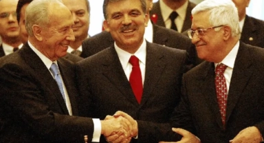 Abdullah Gül'den Filistin yazısı: 'Gazze'deki savaş kurallara dayalı uluslararası düzene olan bağlılığımızın bir sınavıdır'