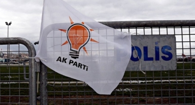 AK Parti’de yerel seçim aday adayı başvuruları ertelendi