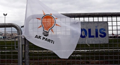AK Parti’de yerel seçim aday adayı başvuruları ertelendi