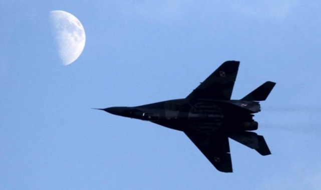 Akdeniz&#039;de ABD&#039;ye ait askeri uçak düştü