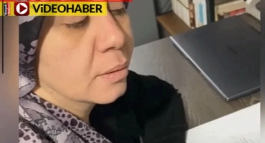 Annesi, kızını taklit etti... İzleyenler gülmekten kendini alamadı