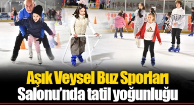 Aşık Veysel Buz Sporları Salonu’nda tatil yoğunluğu