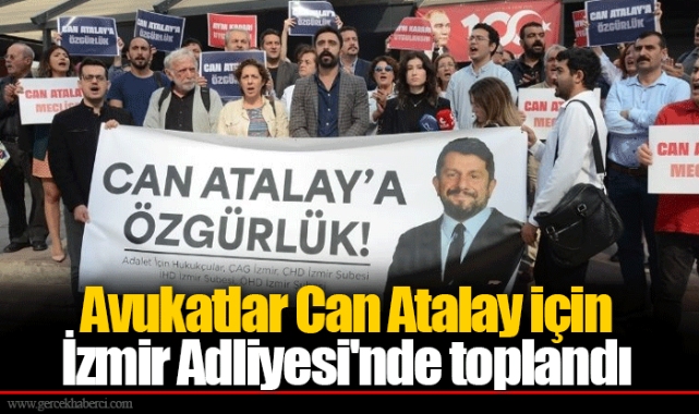 Avukatlar Can Atalay için İzmir Adliyesi'nde toplandı