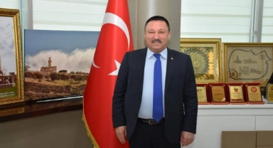 Diyarbakır'da rüşvet soruşturması derinleşiyor: AK Partili başkana yurt dışı yasağı getirildi