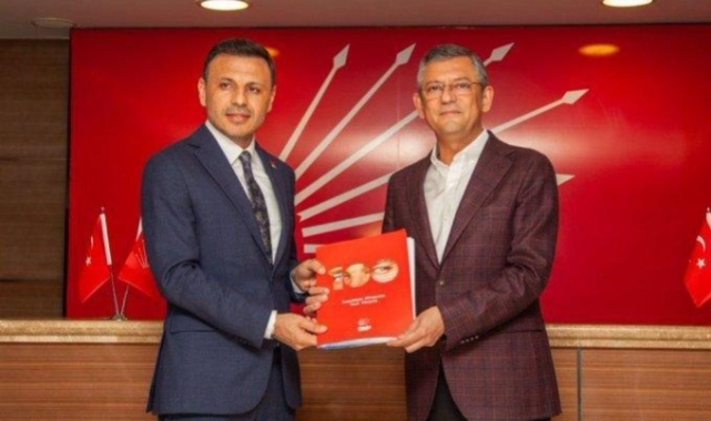 CHP İstanbul İl Başkanı Çelik'ten,  Özgür Özel'e destek