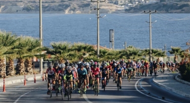Denizi ve güneşi ile Çeşme, seni çağırıyor!..