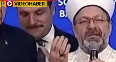 Erbaş dua okudu, Erdoğan'ın sunucusu gülme krizine girdi
