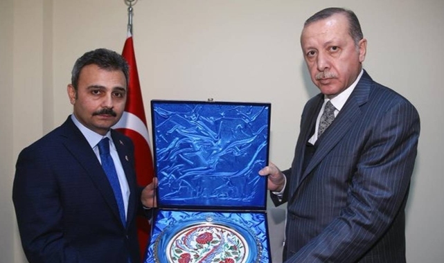 Erdoğan'ın görevden aldığı belediye başkanı Muzaffer Külcü, tekrar adaylık başvurusu yaptı
