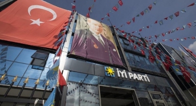 İYİ Parti'de istifa furyası sürüyor: Sağlık Politikaları Başkan Yardımcısı istifa etti
