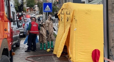 Kocaeli'de kargo paketinde kimyasal madde sızıntısı: 4 kişi hastaneye kaldırıldı