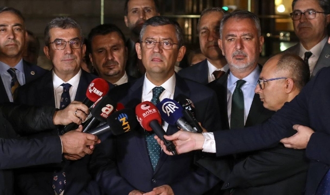 Özgür Özel, yargı krizinde Meclis Başkanı Kurtulmuş'a çağrı yaptı: Dirensin, arkasındayız