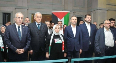 Saadet ve Gelecek partilerinden milletvekilleri Gazze'ye destek için Mısır'a gitti