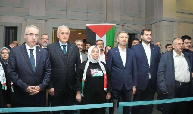 Saadet ve Gelecek partilerinden milletvekilleri Gazze'ye destek için Mısır'a gitti