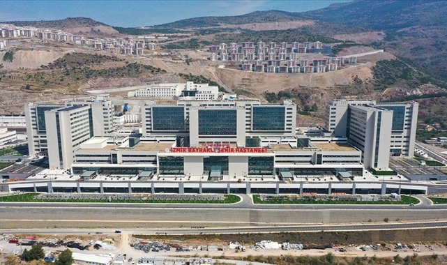 Sabahtan akşama değişen kararlarla İzmir Şehir Hastanesi