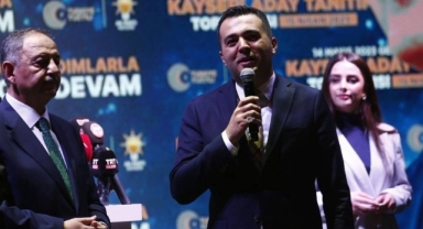 Akşener'in AK Parti'ye geçen eski danışmanı, bakanlıkta işe başladı