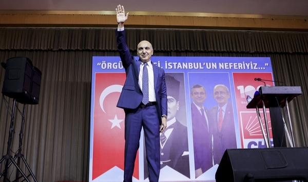 Bakırköy Belediye Başkanı Kerimoğlu, CHP'den İBB aday adaylığını sert eleştirilerle ve ön seçim talebiyle açıkladı