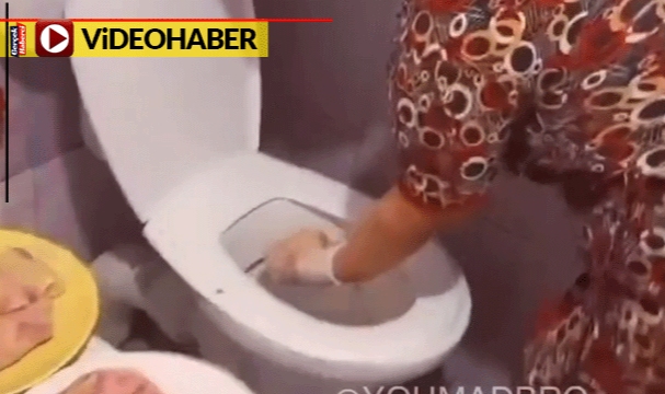 Böyle iğrençlik görülmedi... Yufkayı tuvaletin taharet musluğunda ıslattı