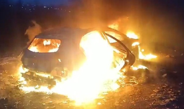 CHP ilçe yöneticisine silahlı saldırı: Saldırıda kullanılan araç yakıldı