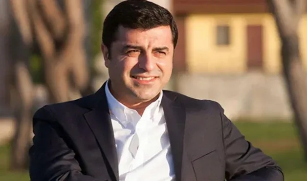 Demirtaş: Saldırının ilk fitilini tetikçi Abdülkadir Selvi ateşledi
