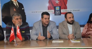 İYİ Parti'de 400 üye istifa etti