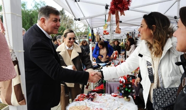 Karşıyaka'da yılın en renkli pazarı açıldı