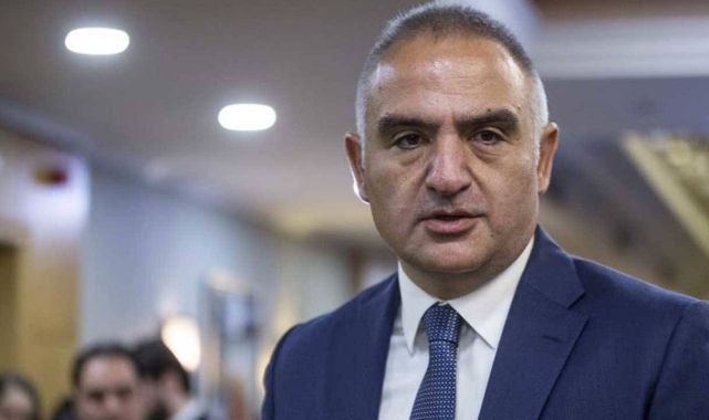 Kültür Bakanı Ersoy usulsüzlüğe kulak tıkadı