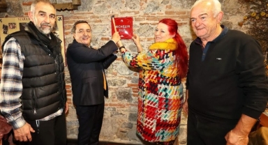 Michelin plaketini Başkan Batur astı